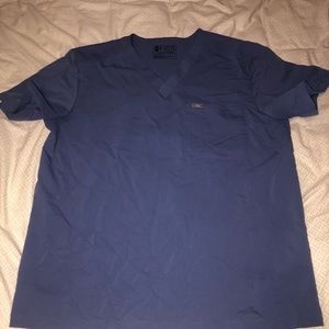 Men’s Figs scrub top